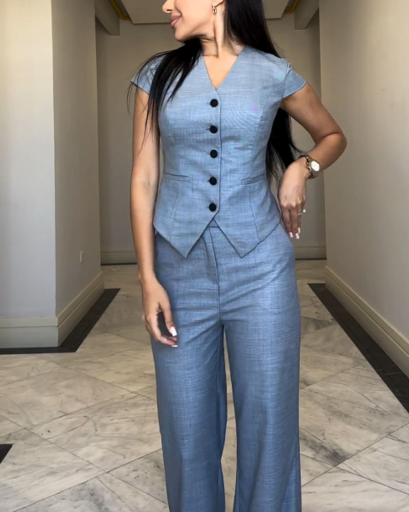Daya | Effortless V-Neck Set