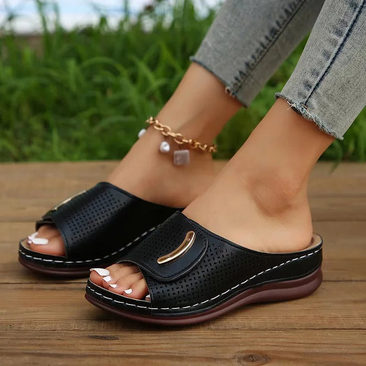 Heloise - Classic Urban Sandals