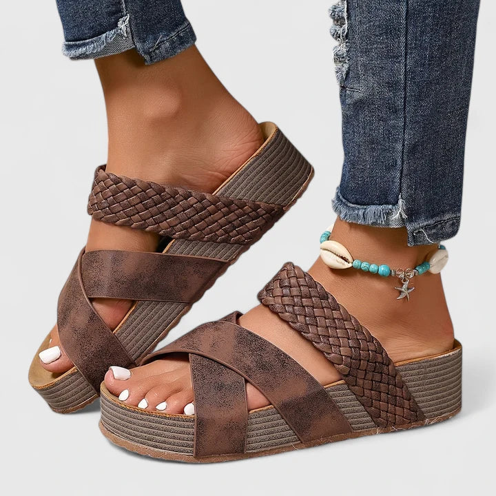 HOLLIE | ORTHOPEDIC SANDALS