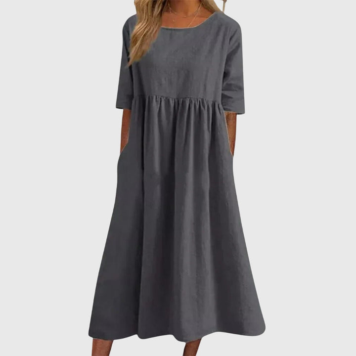 Liz™ | Elegant Short-Sleeved Dress
