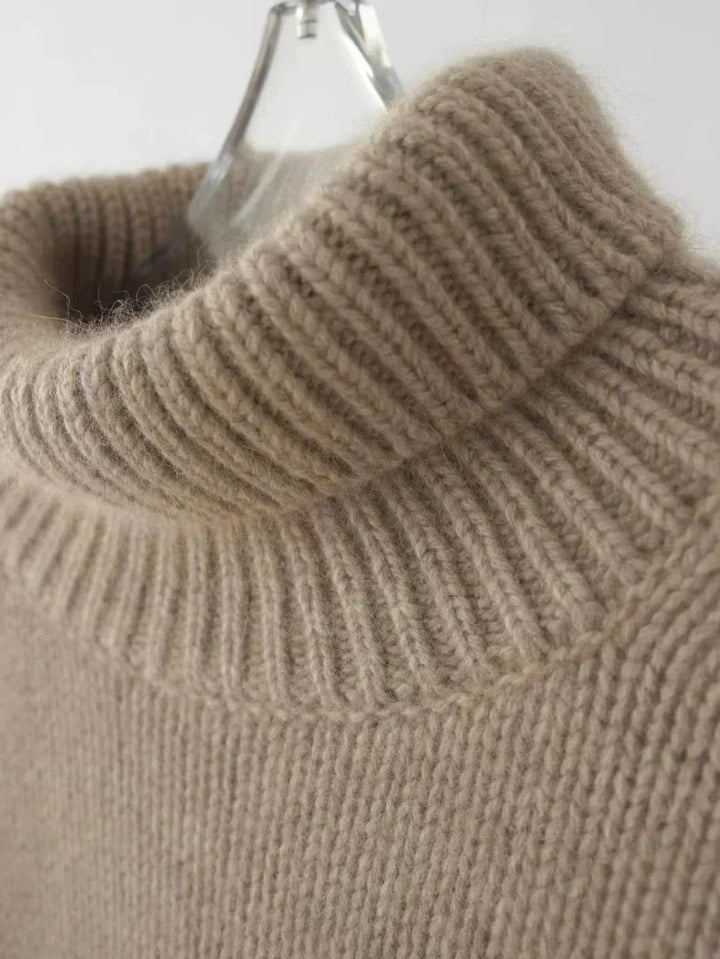Charity | polo neck Sweater