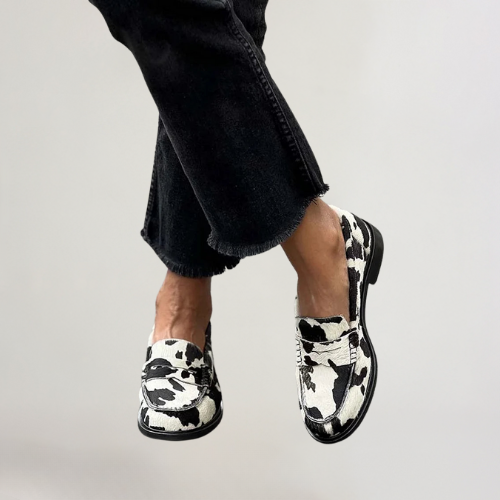 Kit | Cow-pattern Loafers