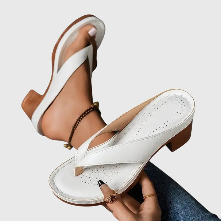 ELARA | ORTHOPEDIC SANDALS