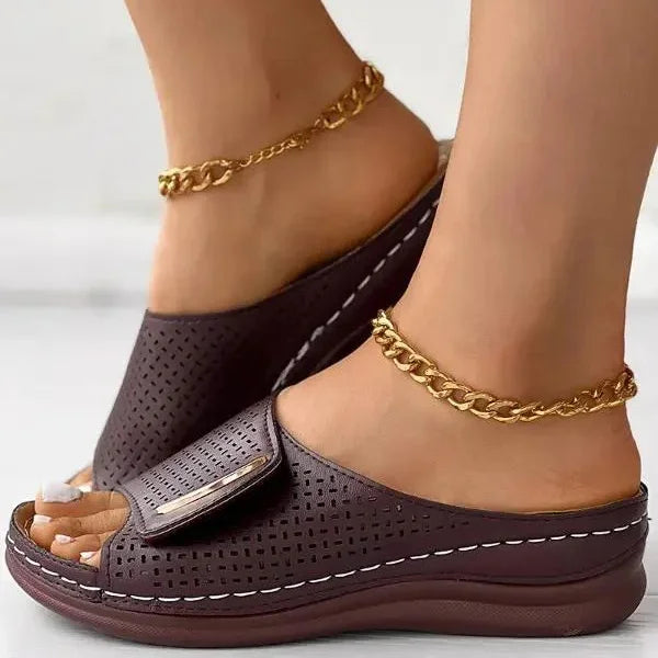 Heloise - Classic Urban Sandals