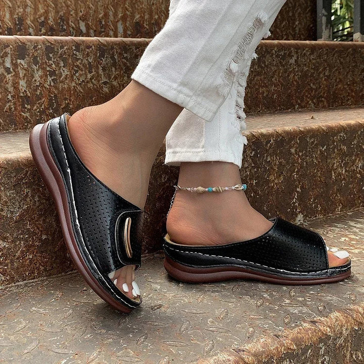 Heloise - Classic Urban Sandals