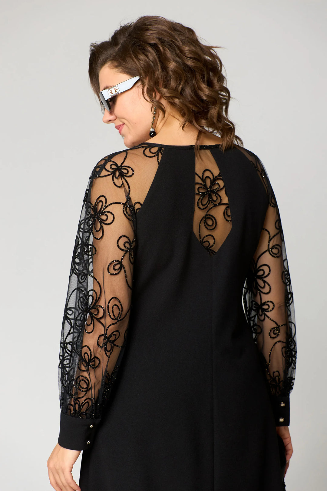 Seren Elegant Lace Dress