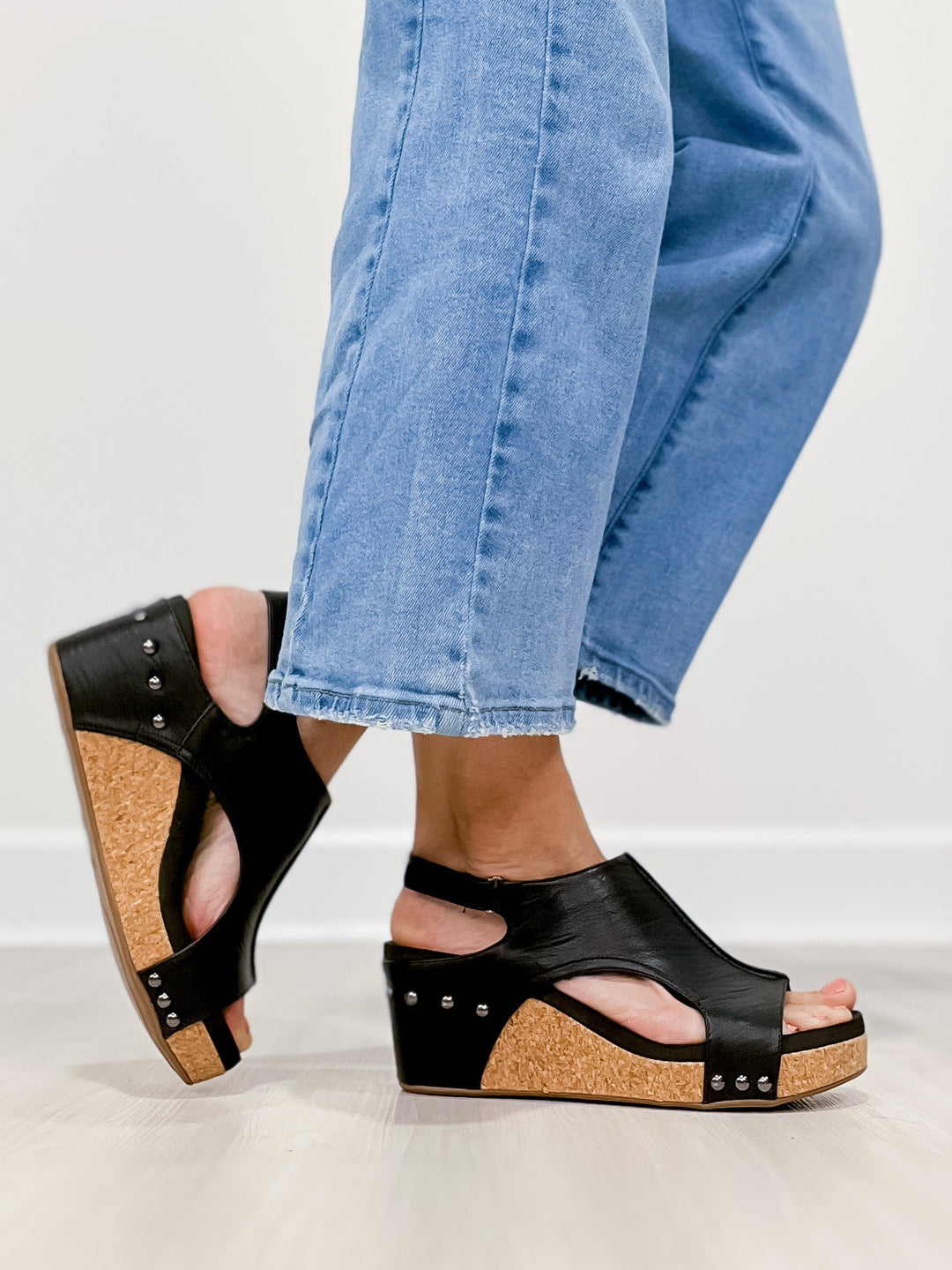 Ardis - Wedge Sandal
