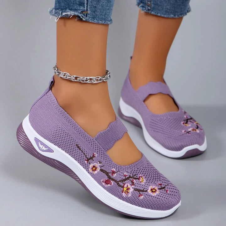 Katariina - Comfortable Floral Embroidered trainers