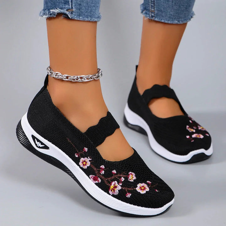 Katariina - Comfortable Floral Embroidered trainers