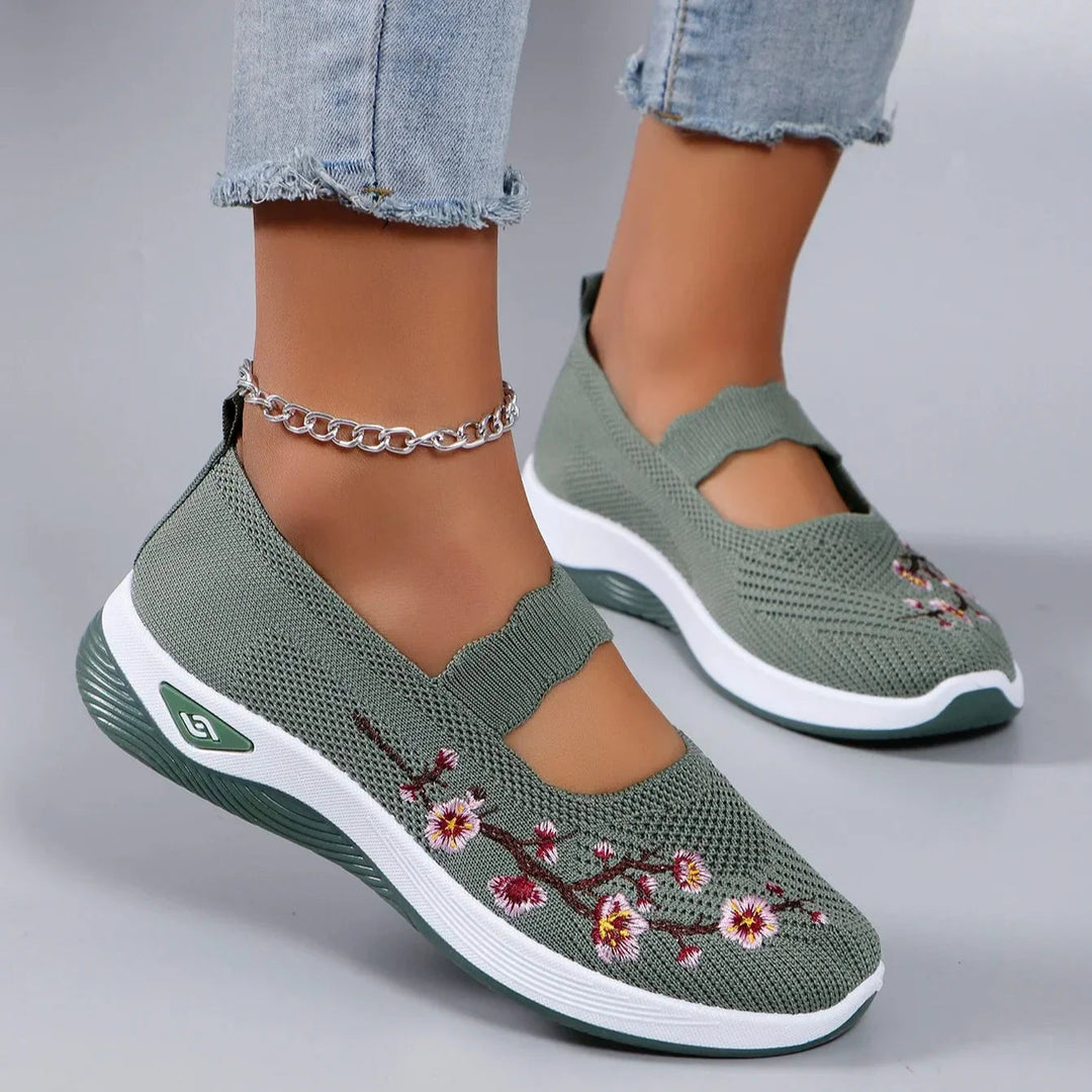 Katariina - Comfortable Floral Embroidered trainers