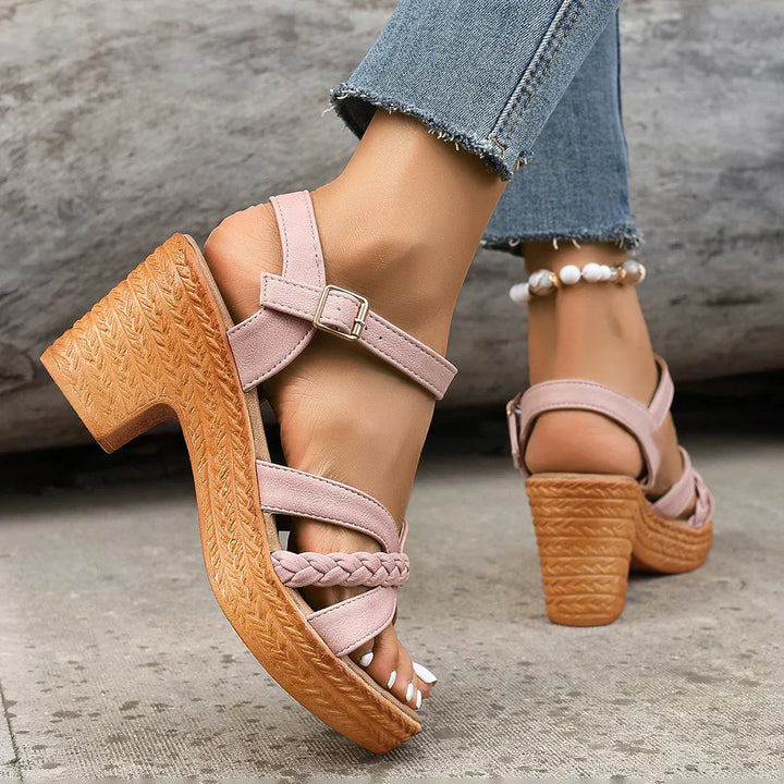 Queenie - Comfortable Sandals
