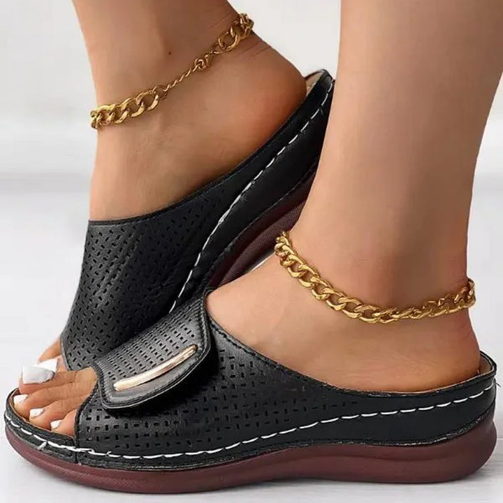 Heloise - Classic Urban Sandals