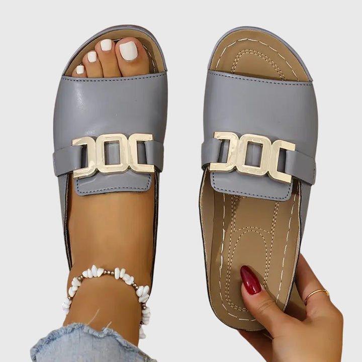 Regan - Comfortable Buckle Sandals