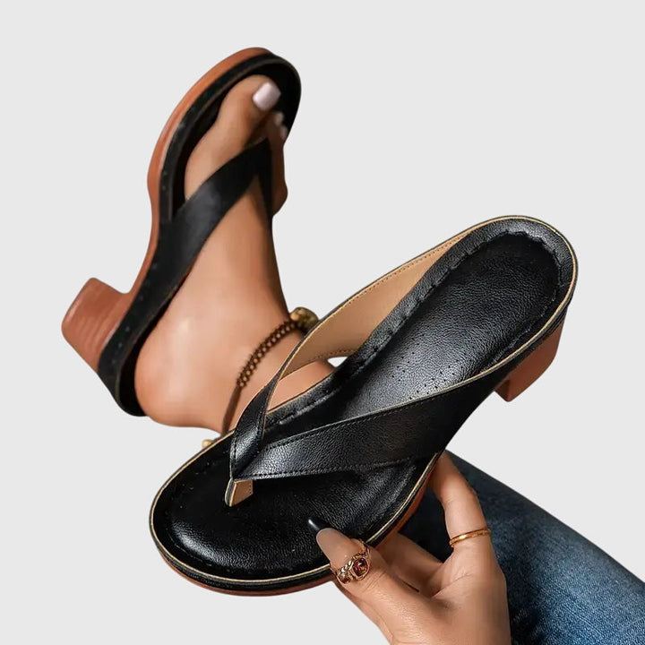 ELARA | ORTHOPEDIC SANDALS